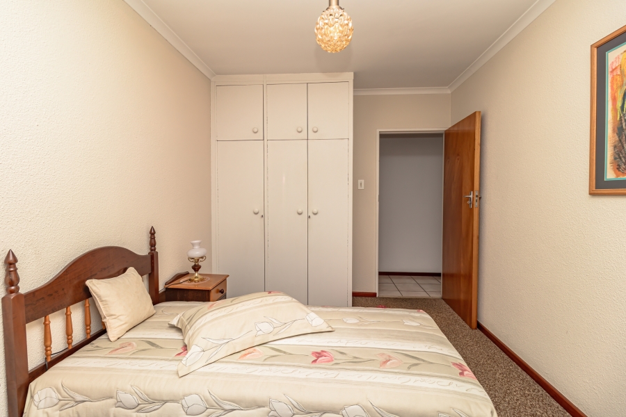 4 Bedroom Property for Sale in Goodwood Park Western Cape